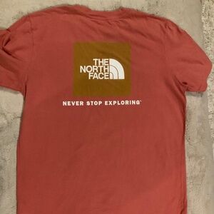 The North Face L Short Sleeve T  Shirt Terra Cotta Color Active Adventure